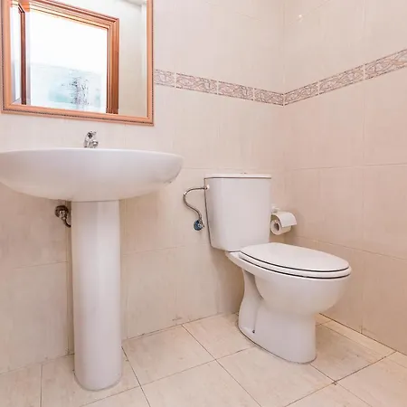 Bhost - Colon Apartment Malaga