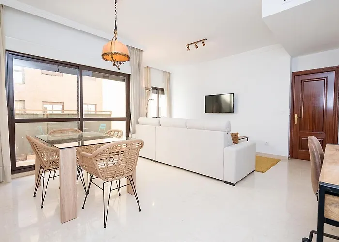 Bhost - Colon Apartament *